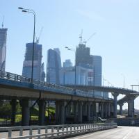Транспортная автомагистраль между Звенигородским шоссе и ММДЦ "Москва-Сити" строительство 3-х эстакад